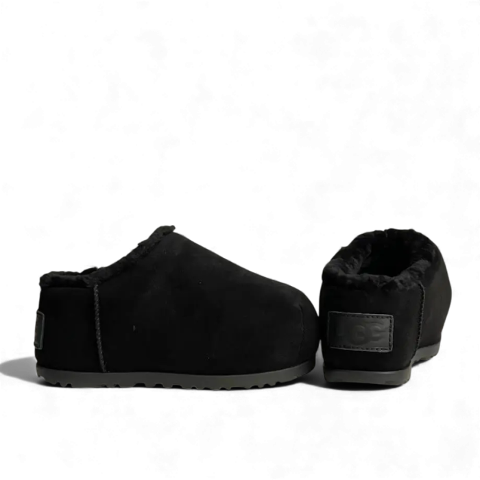 UGG Pumped Slide Black