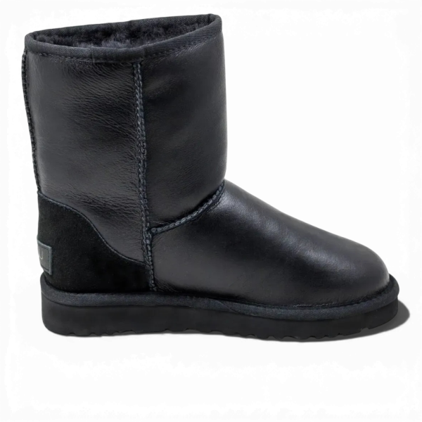 Ugg Short II Leather