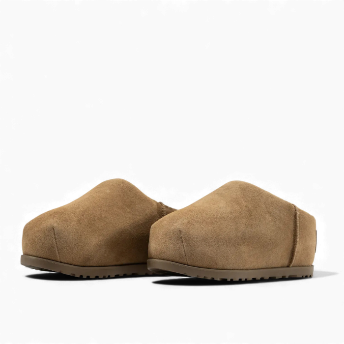 UGG Pumped Slide Chestnut
