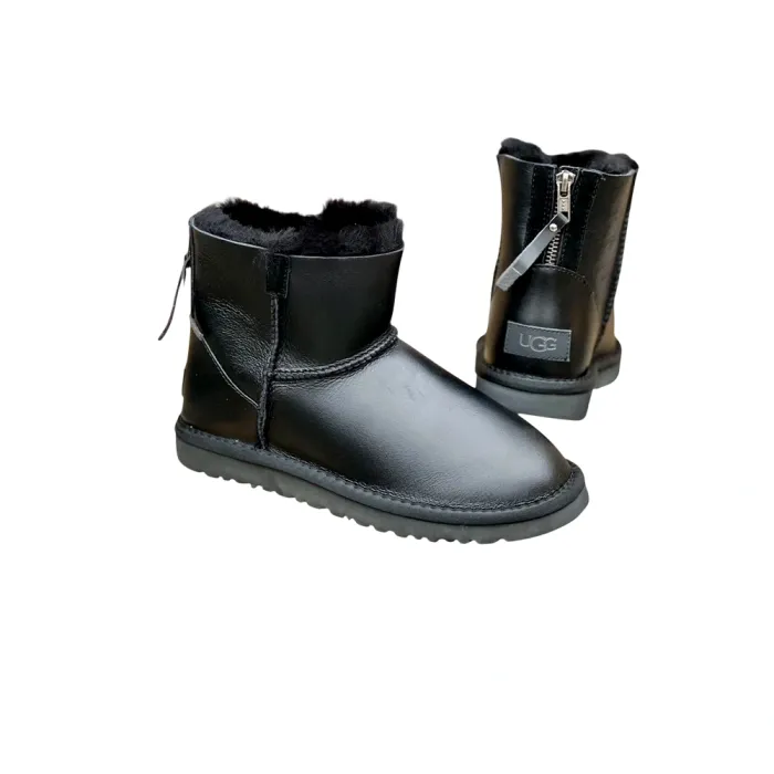 UGG Mini ZIP Black